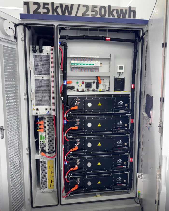 CFE ESS 261kWh Li-Ion baterija 125 kW PCS - Slika 2